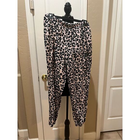 Simply vera, Vera Wang leopard print pajama pants - Picture 1 of 5